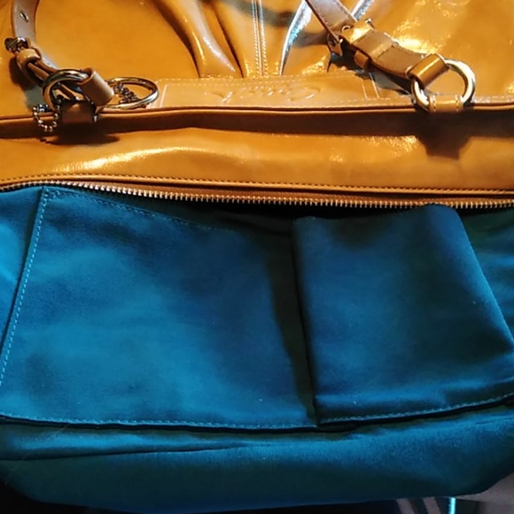 Coach - Picture 8 of 8